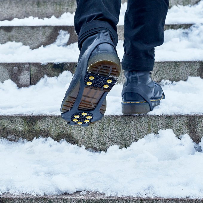 Here's how to survive the winter without injuries and falls!