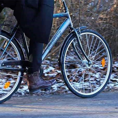 Cycle safely and comfortably despite it being dark, snowy and icy